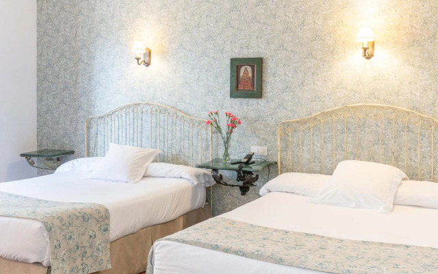 Hotel Puerta de la Luna