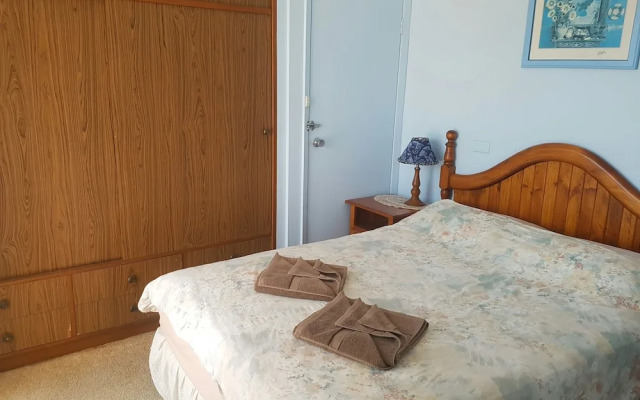 Lake Front Motel
