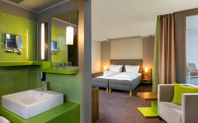 Meadowlands Plaza Hotel