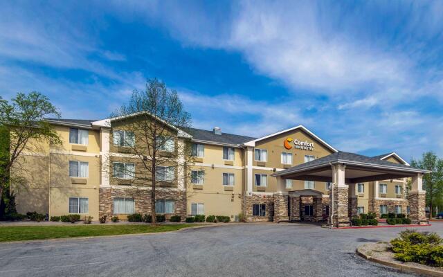 Comfort Inn and Suites Pittsburg