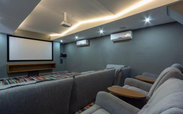 Entire Apartment, Excellent Location The City 1004