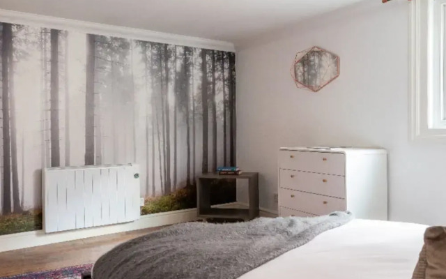 The Historic Gem - Sleek & Central 3bdr Maisonette