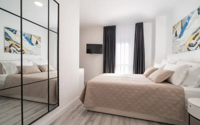 Luxury Villa Entrata-Five Bedroom Villa