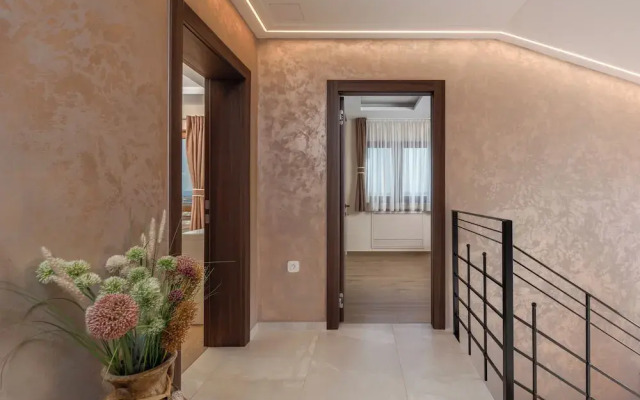 Villa Vilani Spa & Pool