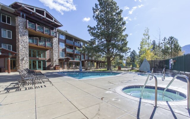 Juniper Springs Lodge by Mammoth Five Star