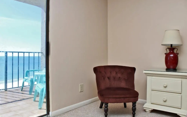 Romar Tower by Young Suncoast