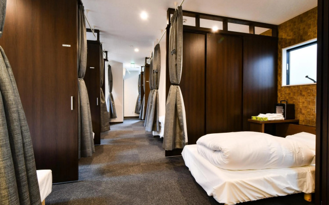 Samurai Stay Sugamo-Male Only – Guest Rooms – Tokyo