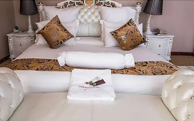 Sherbourne Hotel