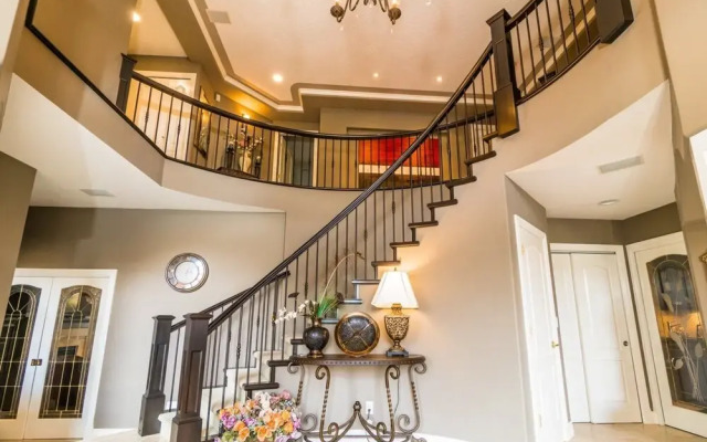 Cedar Manor Bed and Breakfast