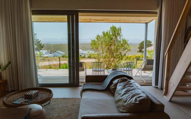 Sky Villa Boutique Hotel - Image 6