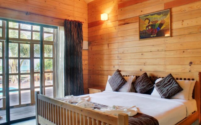 Aryans Hotel