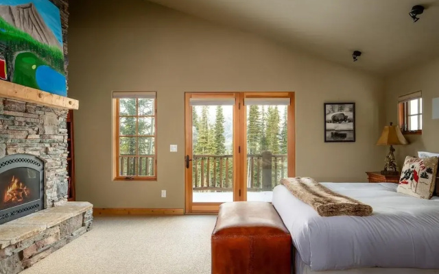 2 Mountain Home 3 Bedroom Home by Moonlight Basin Lodging