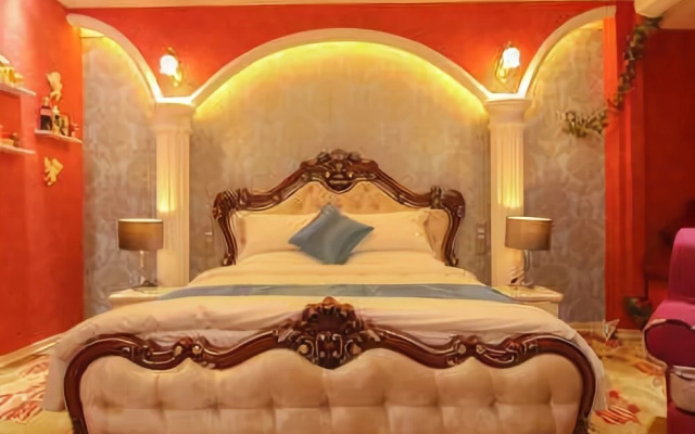 Xiaoe Smart Themed Apartment