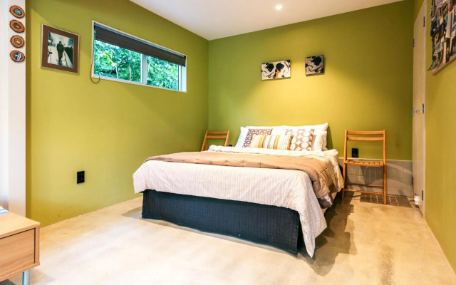 The Fat Pigeon - Omiha Holiday Home