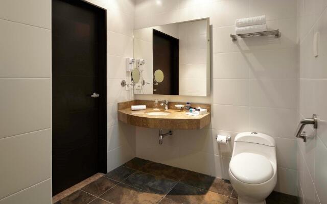 Estelar Recinto Del Pensamiento Hotel Y Centro De Convenciones