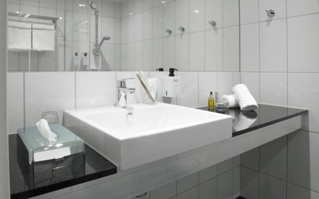 Scandic Crown