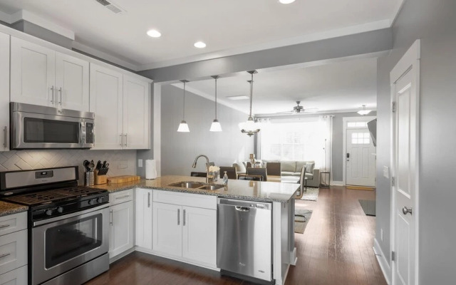 2 bedroom, Pat Garrett Street