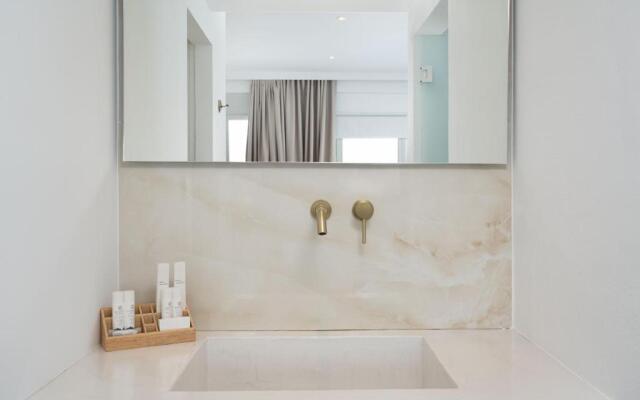 Cycladic Suites & Spa