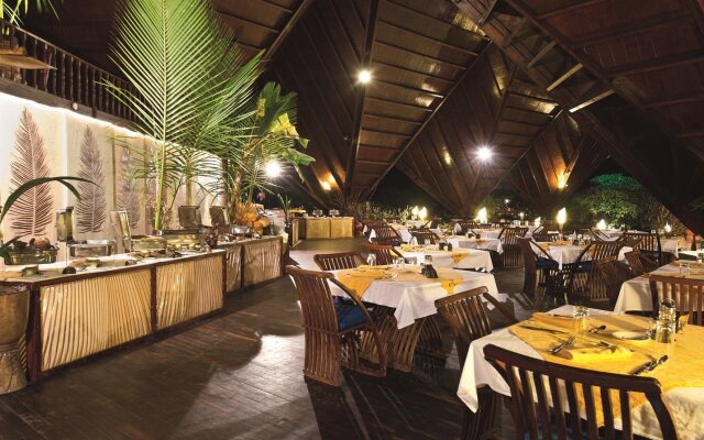 New Emerald Cove Hotel