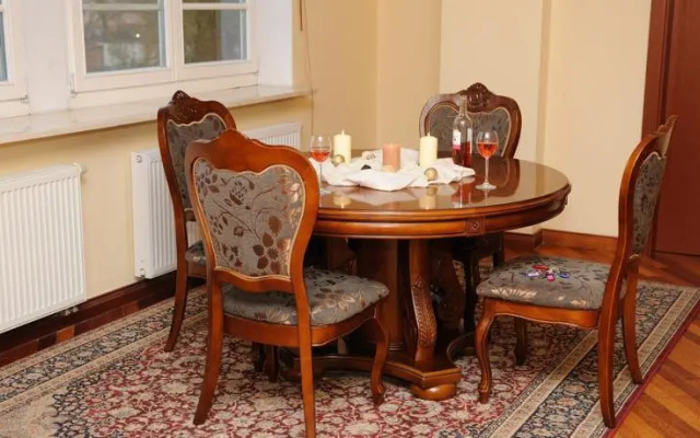 Hotel Parnas Old Town