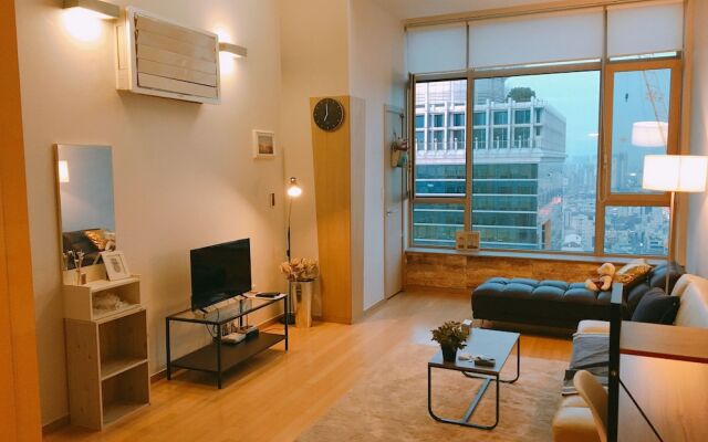 Jia's Spacious Sky Loft