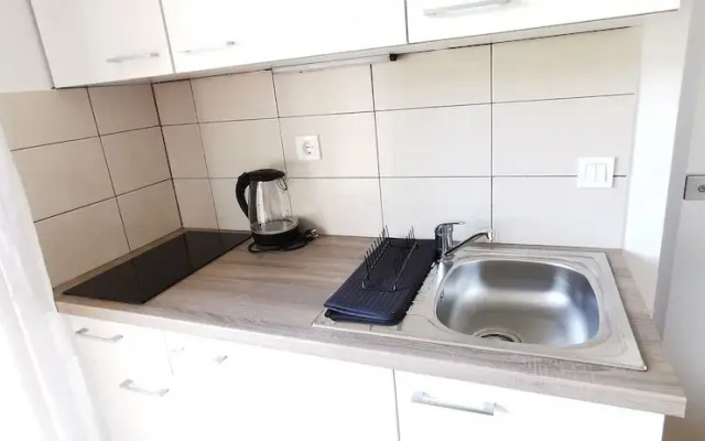 Domovoj Apartments and Rooms