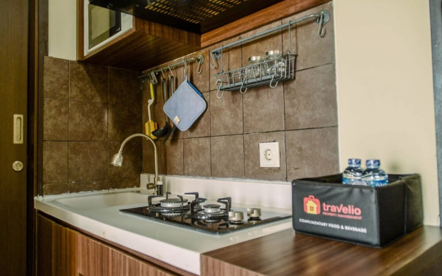 Nice And Warm 1Br At Belmont Residence Puri Apartment