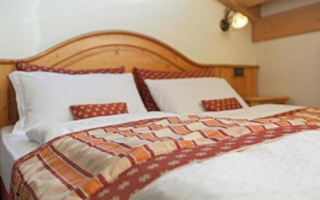 Hotel Ristorante Camana Veglia