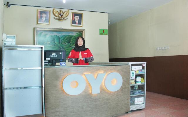 OYO 145 Wisma Syariah CMC