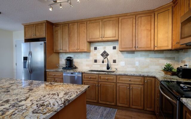 1 Step Closer 2 Bedroom Villa by RedAwning