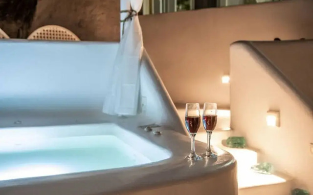 Astrea Suites Feggaropetra Cave House
