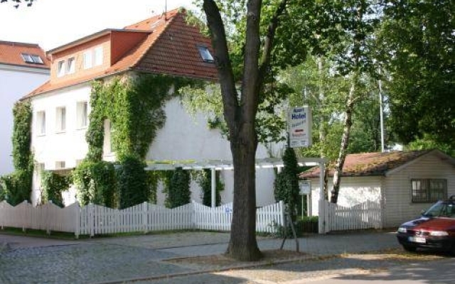 Apart Hotel & Pension Taucha