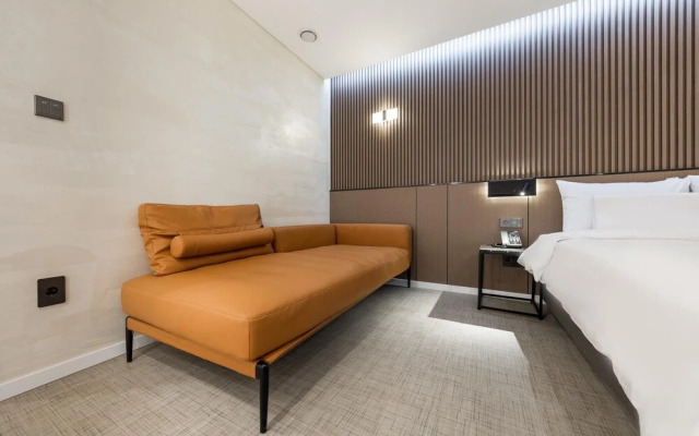 Seocho JS Hotel