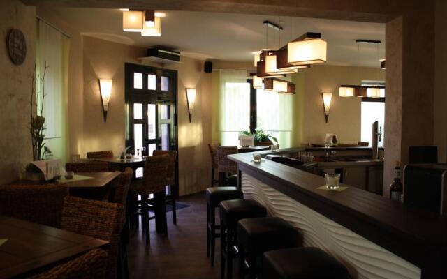 Hotel - Bistro - 3-Eck