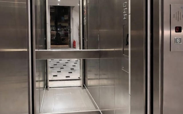 ΙΝΟΗ Athens Hotel