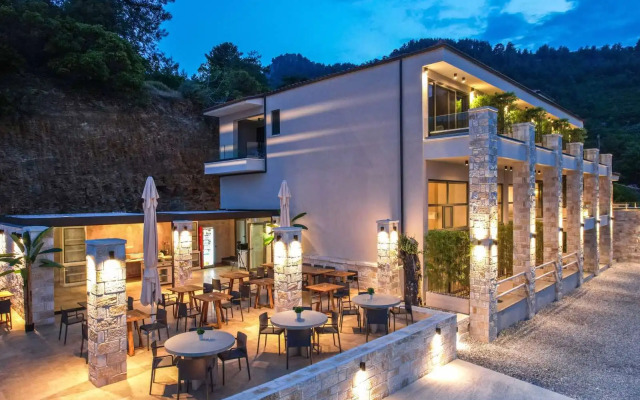 Essentia Luxury