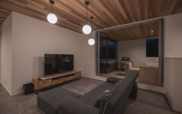 Urban Villa Resort Onna