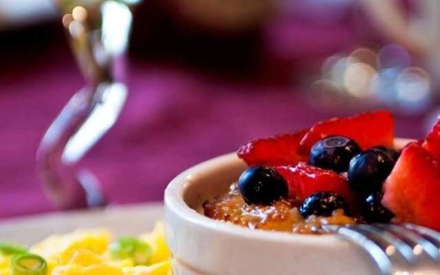 White Oak Manor Bed & Breakfast