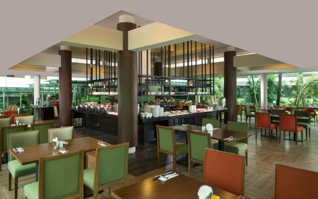 Delonix Hotel Karawang