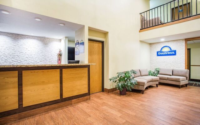 Days Inn Evansdale Waterloo