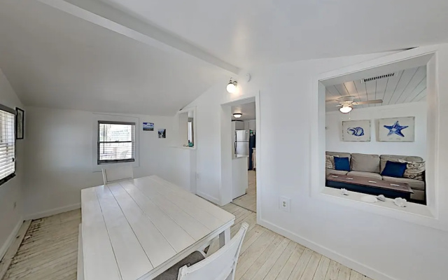 810earu2 2 Bedroom Duplex