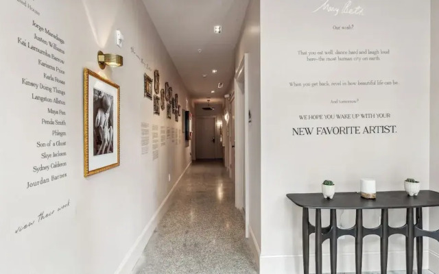The Mary Beth Hotel & Gallery