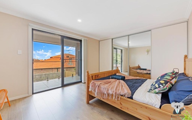 KOZYGURU Arncliffe 3 BED Begonia Cottage With FREE Parking – Guest Rooms – Sydney