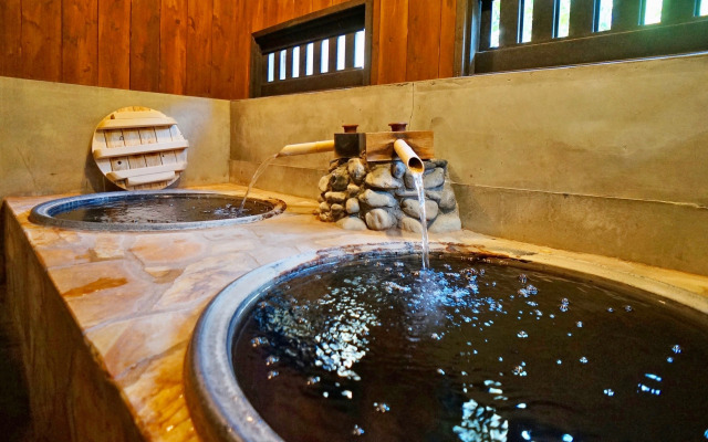 Hot Spring Inn Banya