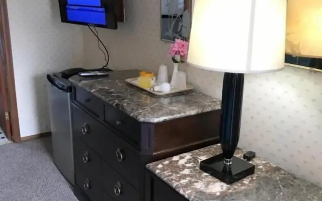 Royale Coach Motor Lodge