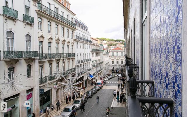 ALTIDO Elegant 2BR Apt w/workspace nearby Baixa-Chiado subway