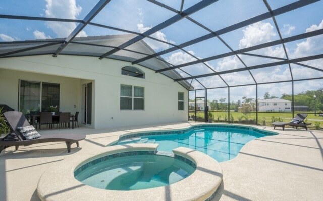 4-bedroom House w/ Private Pool - Lovely Location Home