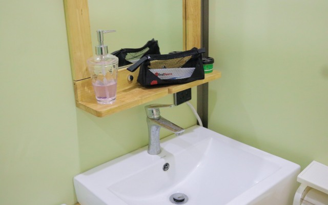 RedDoorz Plus @ AS Fortuna Cebu