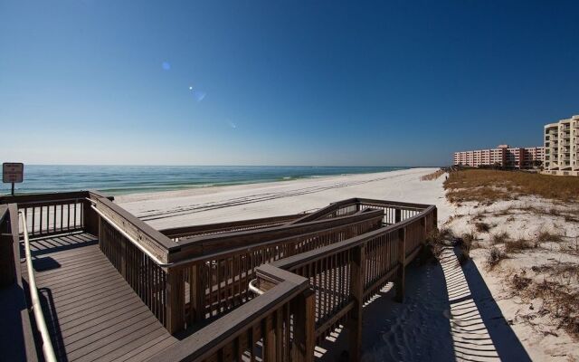 Gulf Shore Condo #311 - 2 Br condo by RedAwning