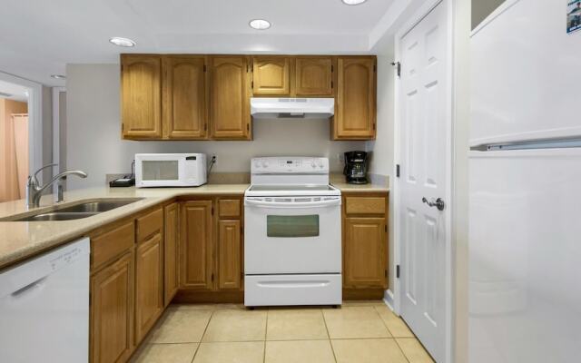 Regency Towers 405 West